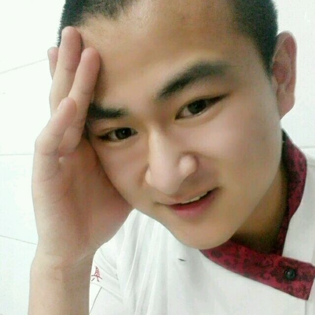 人潮拥挤的第一张照片--沙县交友网