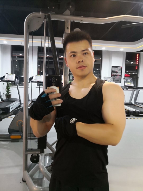 范迪塞尔的第二张照片--沙县交友网